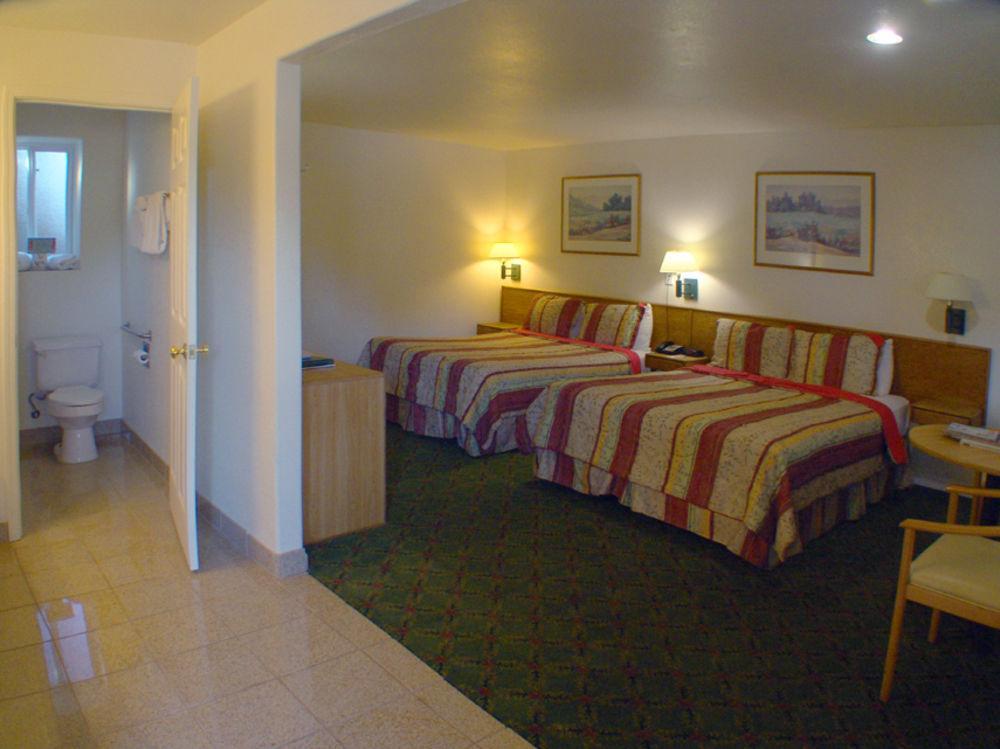 Rodeway Inn Near Downtown Монтерей Екстер'єр фото
